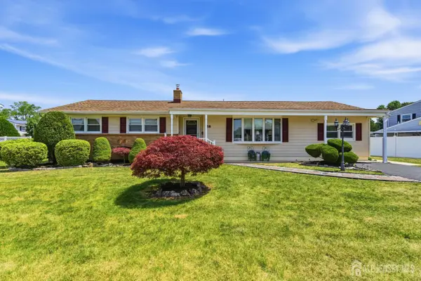 -58 Richards Drive, Sayreville, NJ 08859