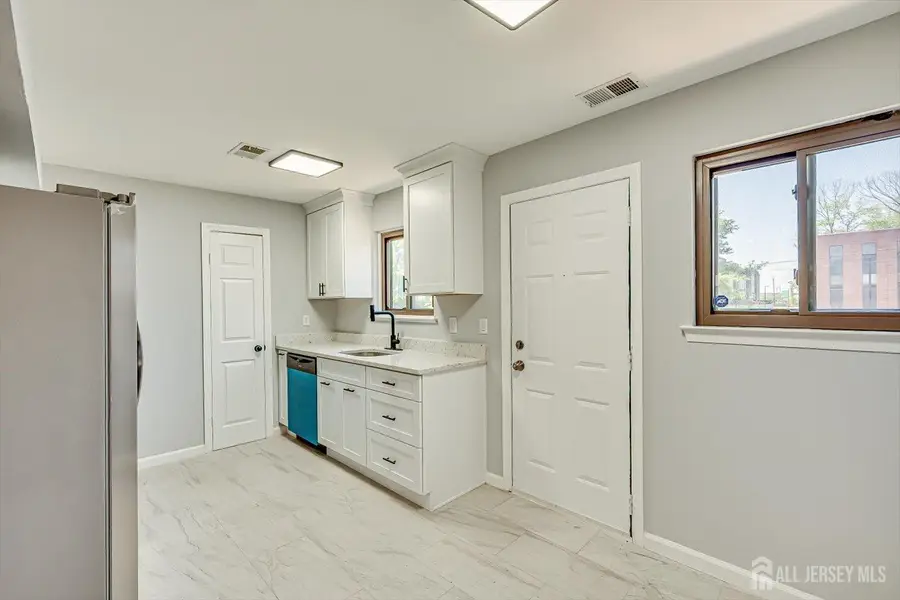 -1305 N Oaks Boulevard N, North Brunswick, NJ 08902 - #2