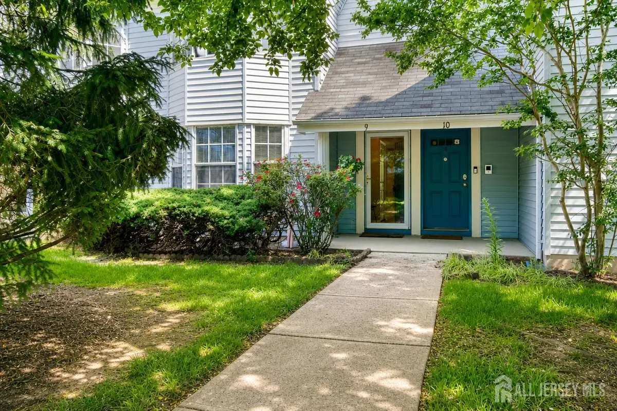 -9 Tanglewood Court, South Brunswick, NJ 08852 - #1
