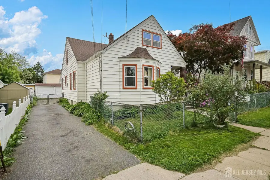 -611 Pacific Avenue, Perth Amboy, NJ 08861 - #3