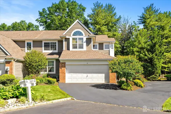 -25 Cypress Point Lane, Monroe, NJ 08831