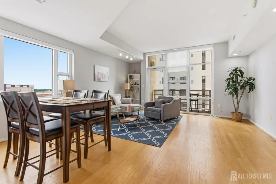-20 Livingston Avenue #1102, New Brunswick, NJ 08901 - #2