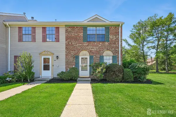 -289 Bromley Place, East Brunswick, NJ 08816
