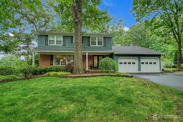 -20 Apache Court, East Brunswick, NJ 08816