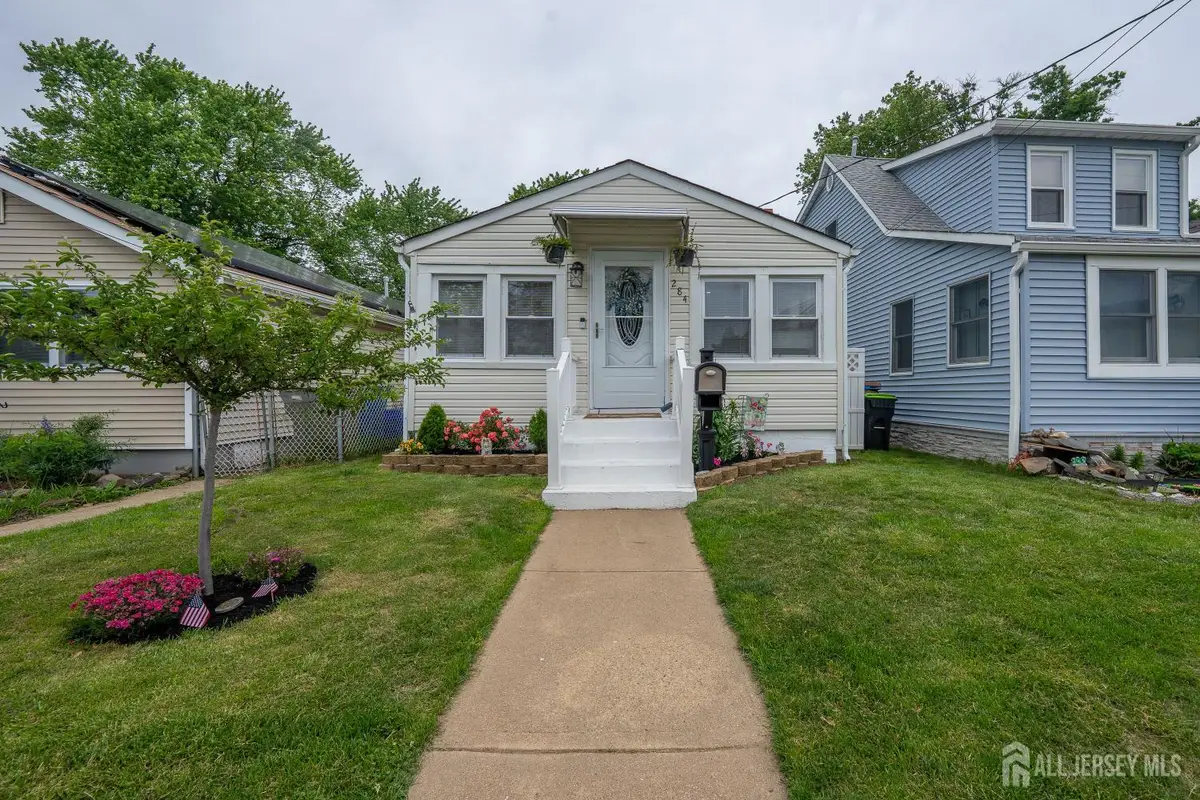 -284 Shoreland Circle, Laurence Harbor, NJ 08879 - #1