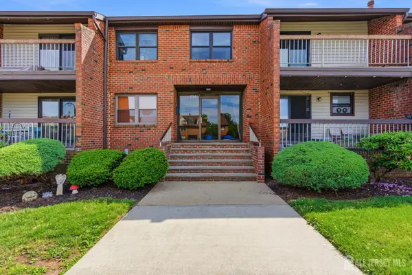 -114 Beverly Hill Terrace #H, Woodbridge Proper, NJ 07095