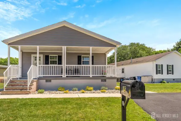 -15 Sheryl Court, Spotswood, NJ 08884
