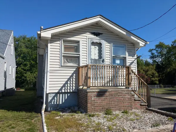 -58 Manalapan Road, Spotswood, NJ 08884