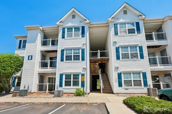 -811 Waterford Drive, Edison, NJ 08817