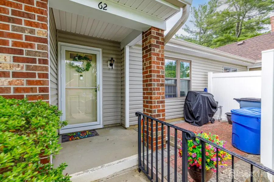 -62 Wycoff Way E, East Brunswick, NJ 08816 - #2