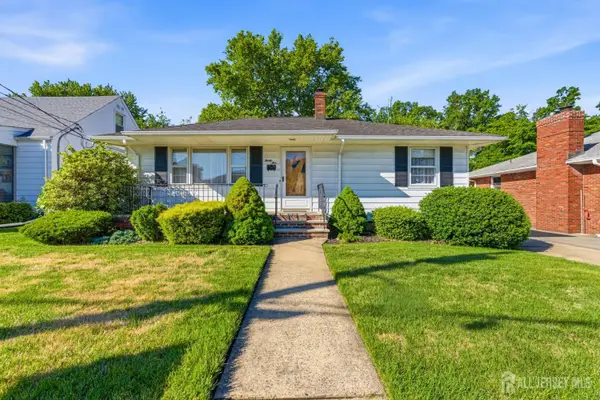 -35 Lee Avenue, Sayreville, NJ 08879