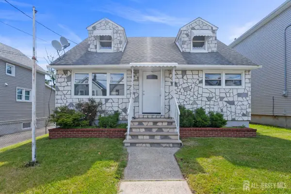 -18 John Street, Carteret, NJ 07008