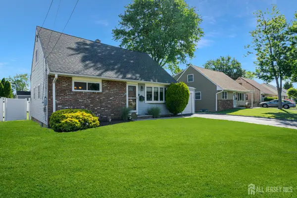 -420 Decatur Avenue, Middlesex, NJ 08846