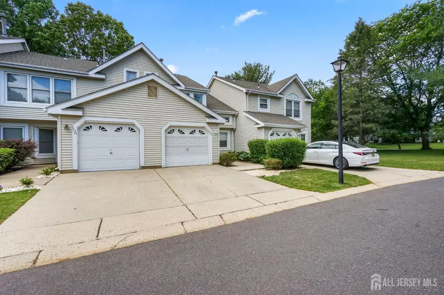 -105 Lloyd Court, East Brunswick, NJ 08816 - #2