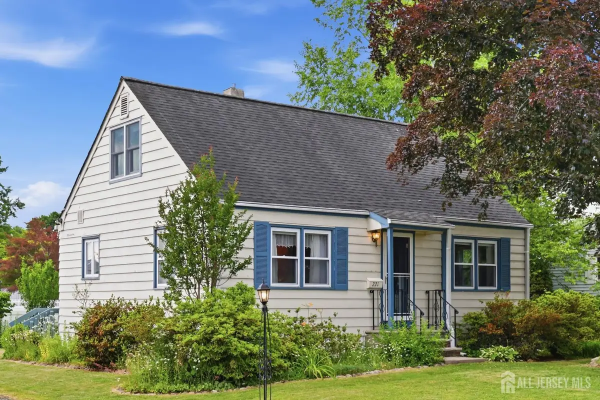 -221 W Prospect Street, South Bound Brook, NJ 08880 - #1