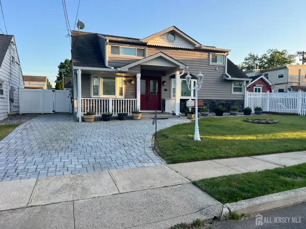 -97 Hickory Street, Carteret, NJ 07008