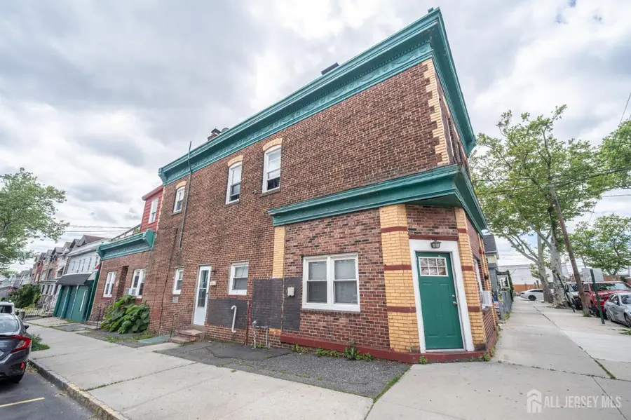 -201 Gordon Street, Perth Amboy, NJ 08861 - #3