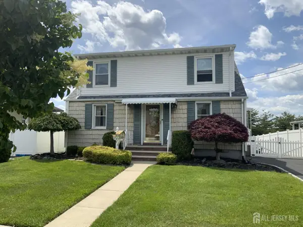 -89 Bernard Street, Carteret, NJ 07008