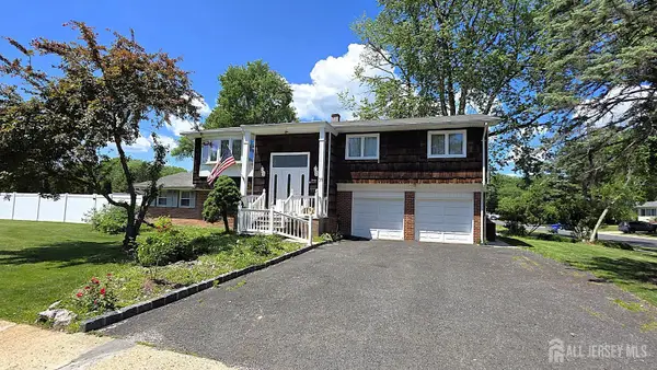 -37 Valley Vale Drive, Old Bridge, NJ 08857