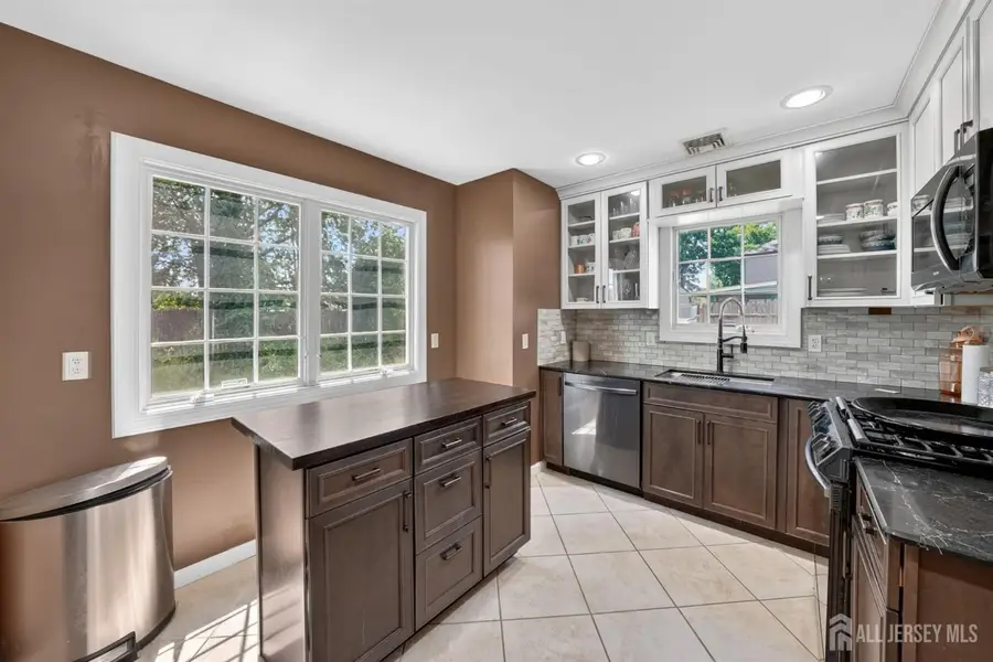 -30 Rosewood Road, Edison, NJ 08817 - #3
