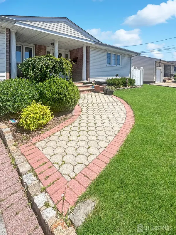 -50 Preston Road, Colonia, NJ 07067