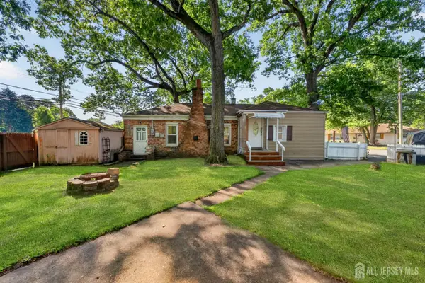 -31 Monmouth Road, Monroe, NJ 08831