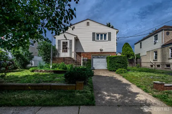-149 Strawberry Hill Avenue, Woodbridge Proper, NJ 07095