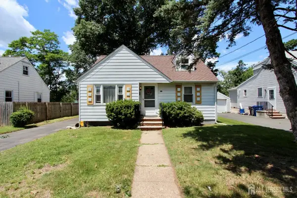 -308 W Crescent Parkway W, South Plainfield, NJ 07080