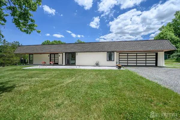 -13 Central Avenue, Whitehouse Station, NJ 08889