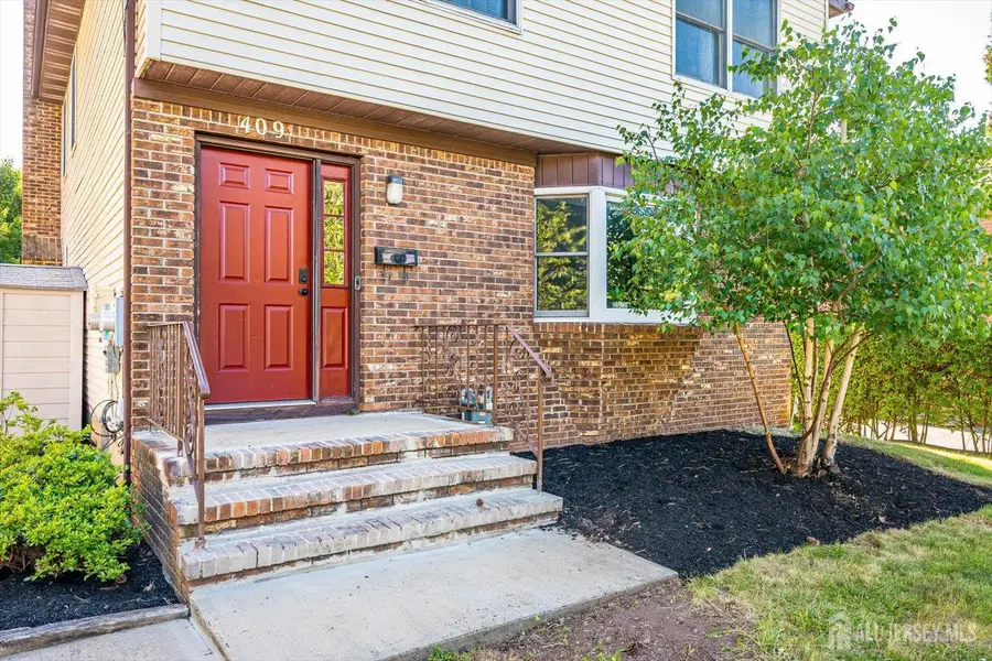 -409 S 2nd Avenue S, Highland Park, NJ 08904 - #3