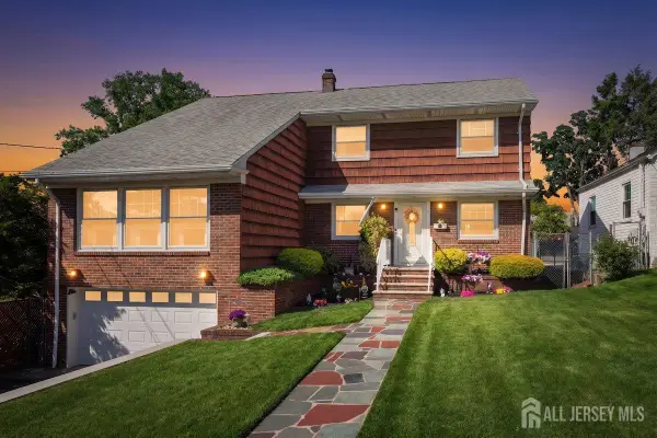 -9 Washington Avenue, Kearny, NJ 07032