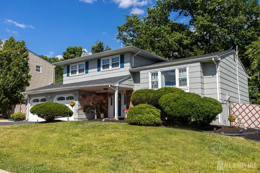 -4 Avon Way, Sayreville, NJ 08859 - #2