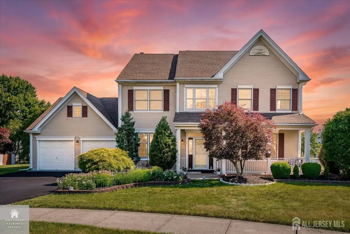 -8 Tufts Court, Kendall Park, NJ 08824 - #1
