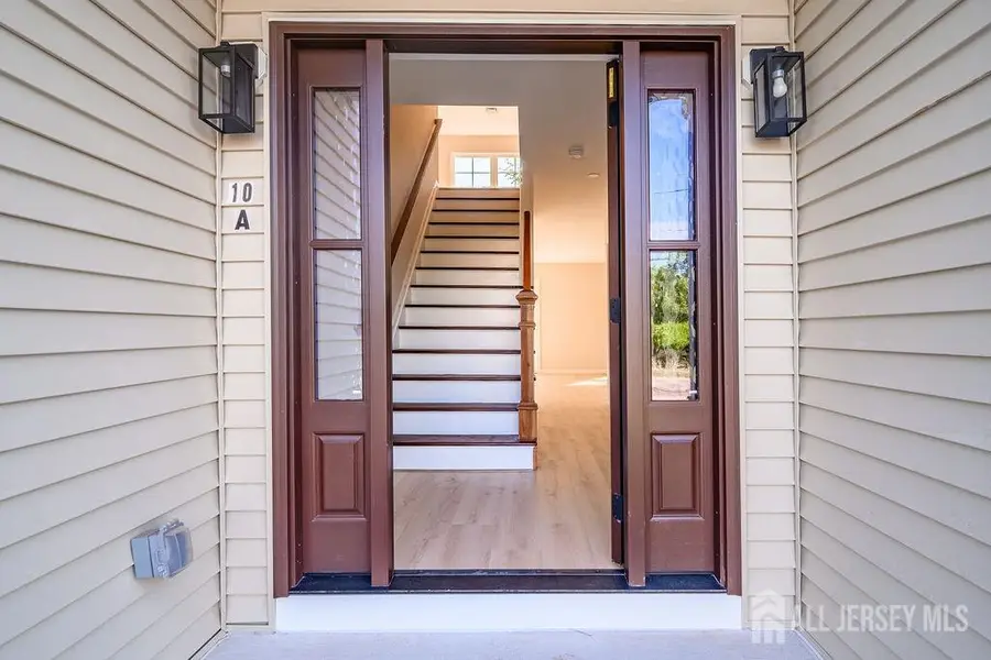 -10-B Delar Parkway, Franklin Park, NJ 08823 - #3
