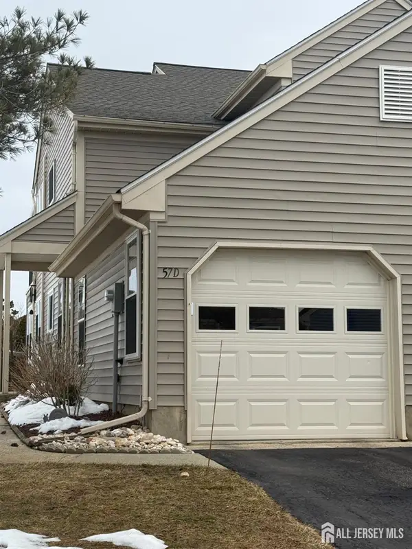 -57 Yorkshire Drive #D, Monroe, NJ 08831