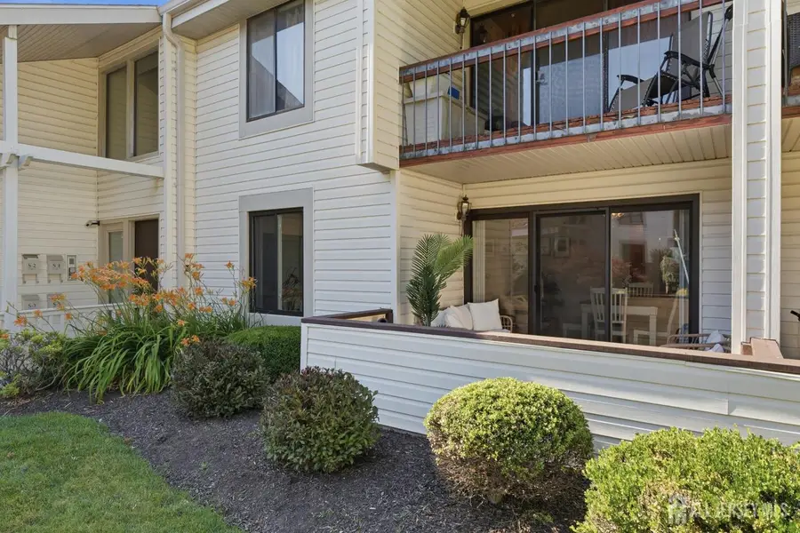 -5 Avon Drive #5S, East Windsor, NJ 08520 - #2
