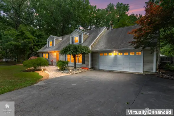 -4 Garvey Drive, Monroe, NJ 08831