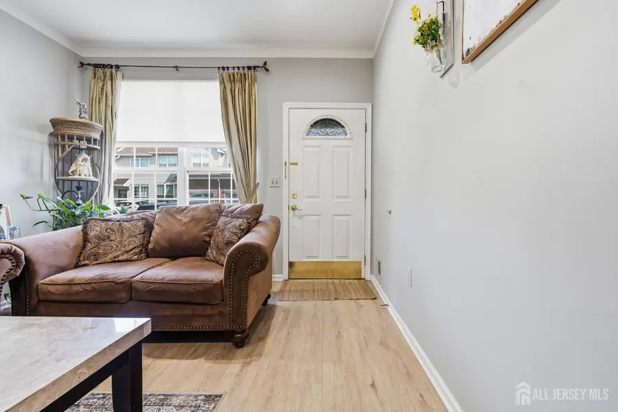 -4 Reins Court, Six Mile Run, NJ 08873 - #2