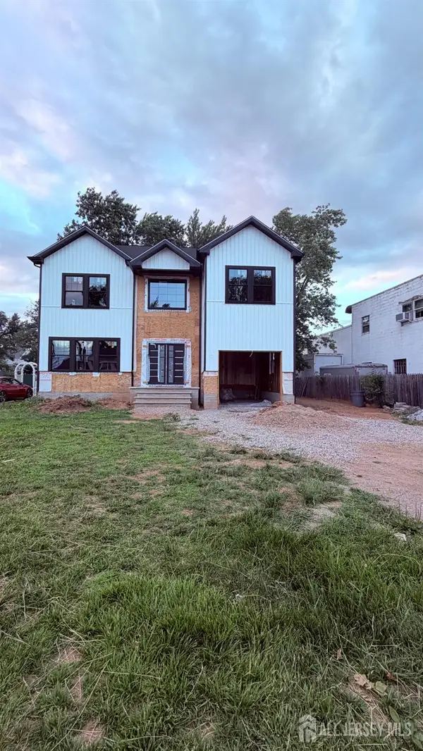 -14 South Hill Road, Colonia, NJ 07067