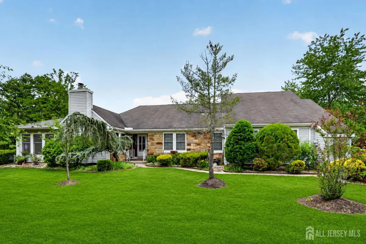 -11 Canterbury Drive, Monroe, NJ 08831 - #1