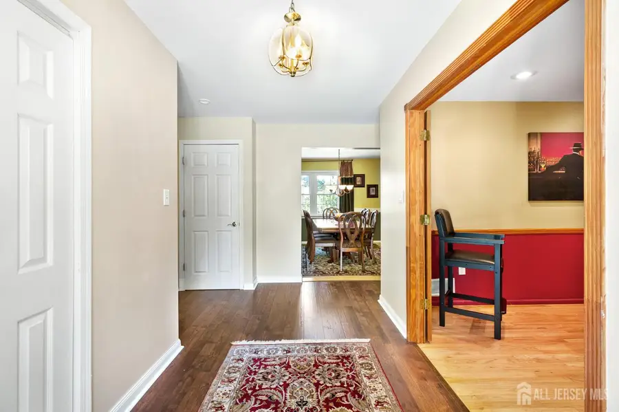 -5 Camelot Drive, East Brunswick, NJ 08816 - #3