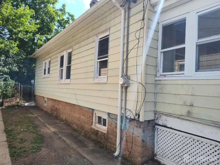 -71 S Ward Street S, New Brunswick, NJ 08901 - #2