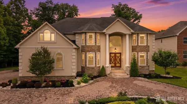 -1 Koch Lane, East Brunswick, NJ 08816