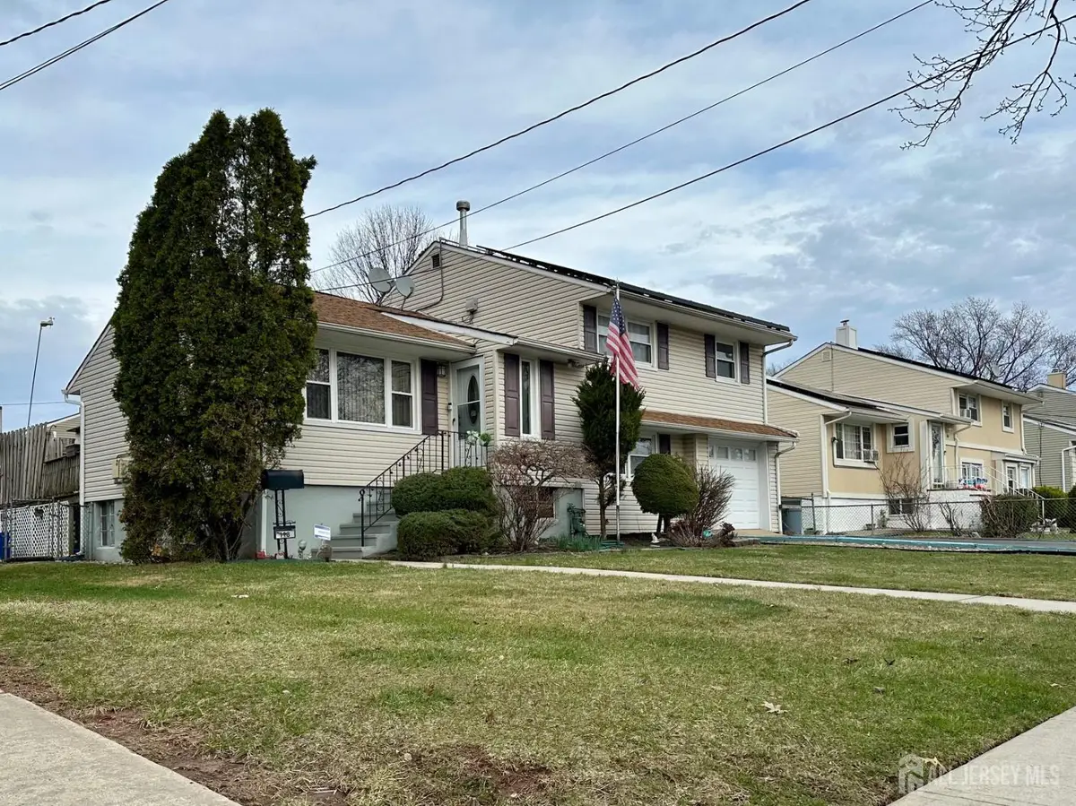 -118 Markowitz Street, Carteret, NJ 07008 - #1