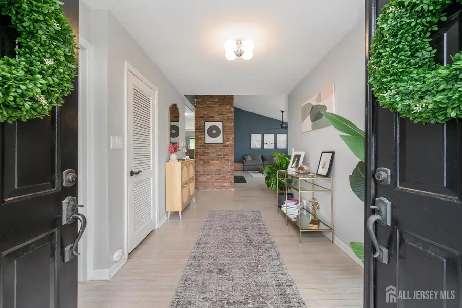 -15 Wilson Circle W, Red Bank, NJ 07701 - #3