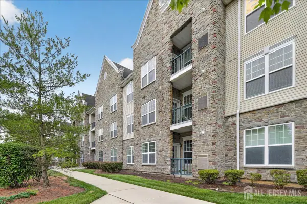 -100 Middlesex Boulevard #314, Plainsboro, NJ 08536