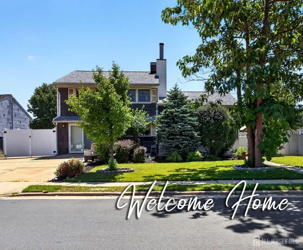 -52 Jackson Avenue, Carteret, NJ 07008