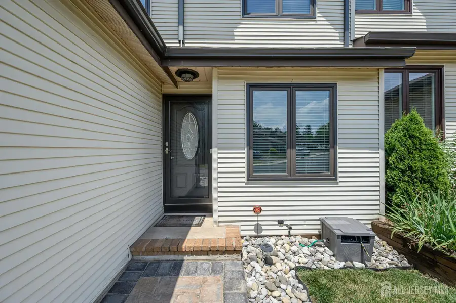 -18 Holly Court, Flemington, NJ 08822 - #2