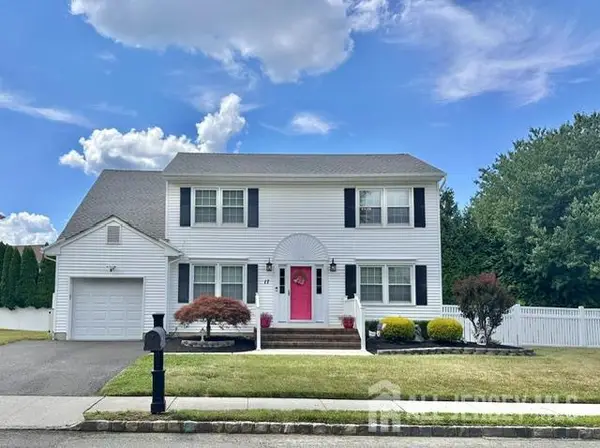 -17 Reid Way, Freehold, NJ 07728