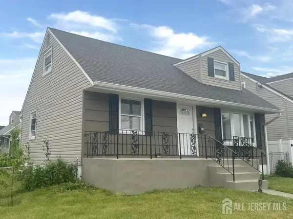 -65 Oak Street, Carteret, NJ 07008
